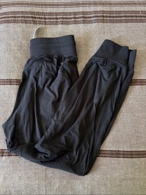 lululemon athletica Black Leggings with Subtle Logo